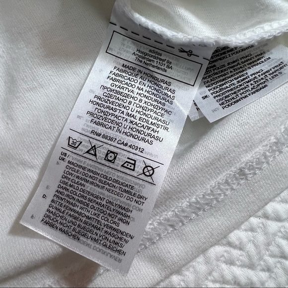 𝅺NWOT Adidas Originals LGR Logo Tee White Cropped Size XS - Picture 12 of 13